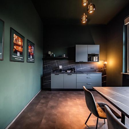 Llr Design Apartment - Emerald Green Im Zentrum Von Koblenz Екстер'єр фото